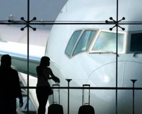 İspanya'da Havalimanlarında Grev Nedeniyle Uçuşlar Aksıyor