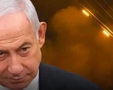 İsrail, 400 Bin Yedek Askeri Silah Altına Alarak Askeri Hazırlıklarını Genişletiyor