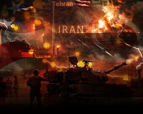 İsrail Ordusu Lübnan'ın Güneyine Hava ve Topçu Saldırılarını Sürdürüyor