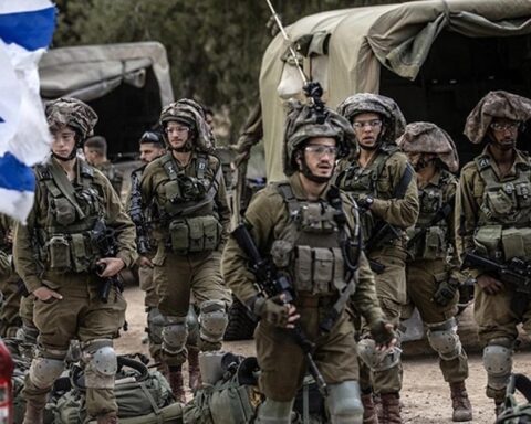 İsrail'in İki İranlı Bilim İnsanına Yönelik Suikast İddiaları Artıyor