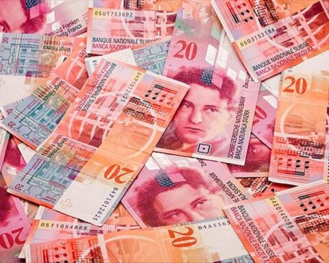 İsviçre Merkez Bankası'nın döviz müdahaleleri ve ekonomik etkileri