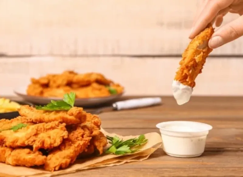 Kızarmış tavuk zinciri, ekonomik zorluklar nedeniyle 20 şubesini kapatıyor