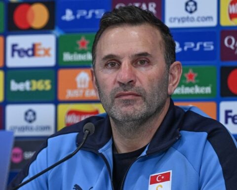 Okan Buruk: Şampiyonlar Ligi'nde Turu Geçmeyi Hayal Ediyorum