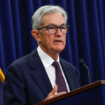Powell: Orta Doğu Gelişmeleri Benzin Fiyatlarını Etkileyecek, Bekle-gör Modundayız