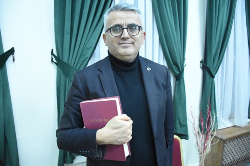 Prof. Dr. İdris Nebi Uysal, Kutadgu Bilig'i Okuyucularla Buluşturuyor