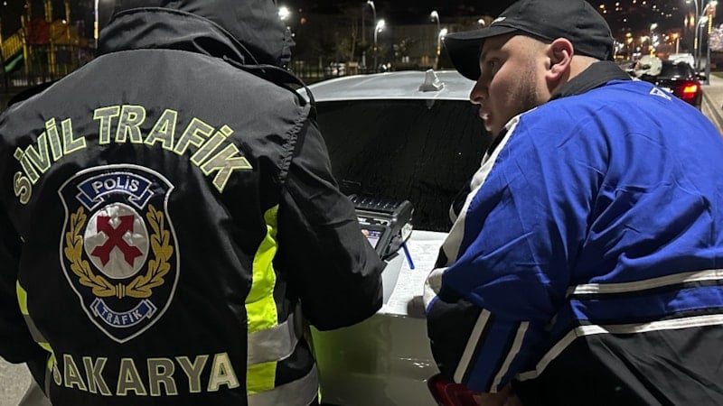 Sakarya'da Ehliyetsiz Sürücüye 200 Bin Lira Ceza Uygulandı