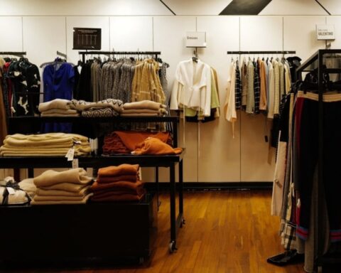 Saks Global, 15 Mağazasını Kapatıyor ve 1.200 Çalışanı İşten Çıkarıyor