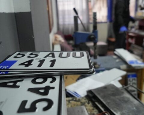 Samsun'da Plaka Değişimi Süreci Hızlandı: 20 Gün İçinde 8 Bin İşlem Tamamlandı