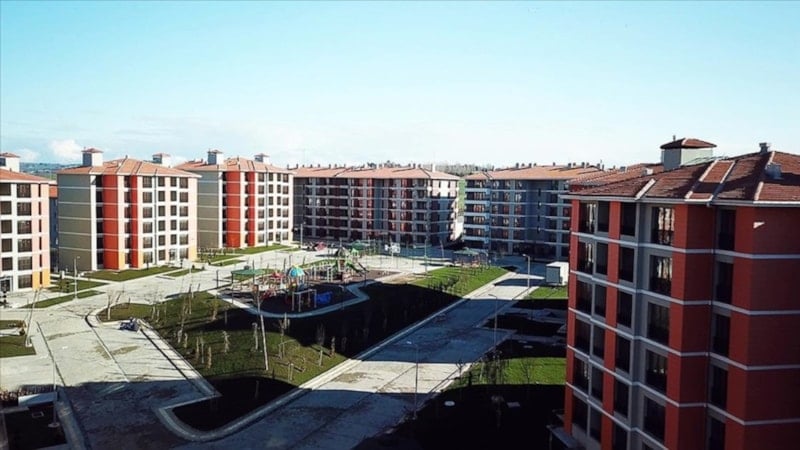 TOKİ İstanbul'da 100 bin sosyal konut için merak edilen ilçe ve mahalleler belli olmaya başlıyor