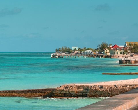 Türk İsimli, Ancak Türkiye İle Bağlantısı Olmayan Turks ve Caicos Adaları'nın Stratejik Önemi