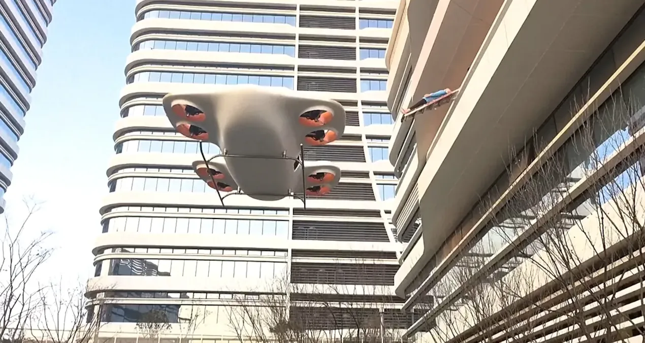 Uçan Daire Biçimli Araç, Şehir İçinde Dikey Kalkış Yapabiliyor