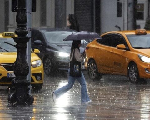 Yağmurlu Hava Türkiye'yi Etkilemeye Devam Ediyor