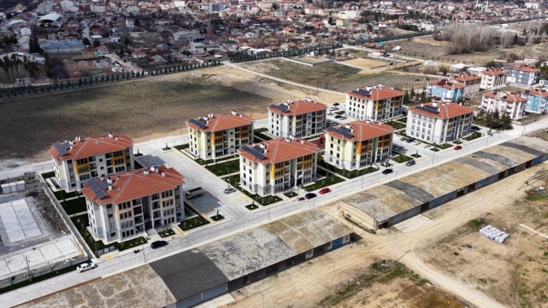 Yeni Sosyal Konut Projesi ile Dar Gelirli Vatandaşlar Ev Sahibi Oluyor