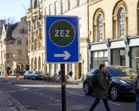 Yeni Trafik Tabelasıyla Sıfır Emisyon Bölgesi Uygulamaları Resmileşiyor