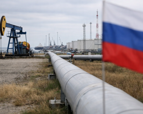 Kazakistan'ın Avrupa'ya Petrol İhracatında Kritik Kırılma: Rusya Transitini Askıya Alıyor