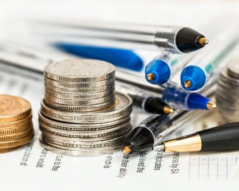 Kamu istihdamındaki hızlı daralma, bütçe önceliklerinin ekonomide yarattığı baskıyı gösteriyor