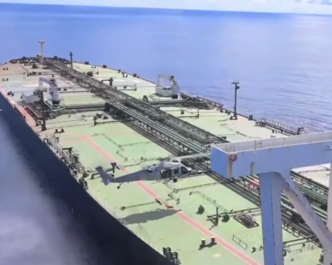 ABD, Hint Okyanusu'nda İran'a Ait Bir Gemiye Çıkarma Yaptı