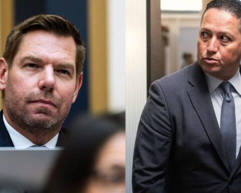 ABD Kongresi'nde İki Üyenin İstifası: Taciz İddiaları Gündemde