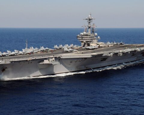 ABD, Üçüncü Uçak Gemisini Orta Doğu'ya Gönderdi