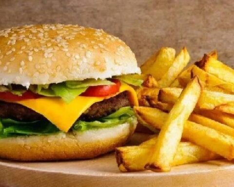 ABD’li Fast Food Zinciri ARC Burger iflas başvurusunda bulundu; 77 restoran kapandı