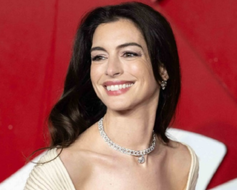 Anne Hathaway, dünyanın en güzel kadını seçildi