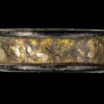 Araştırmacı, Tarlada 1000 Yıllık Tılsımlı Yüzük Buldu