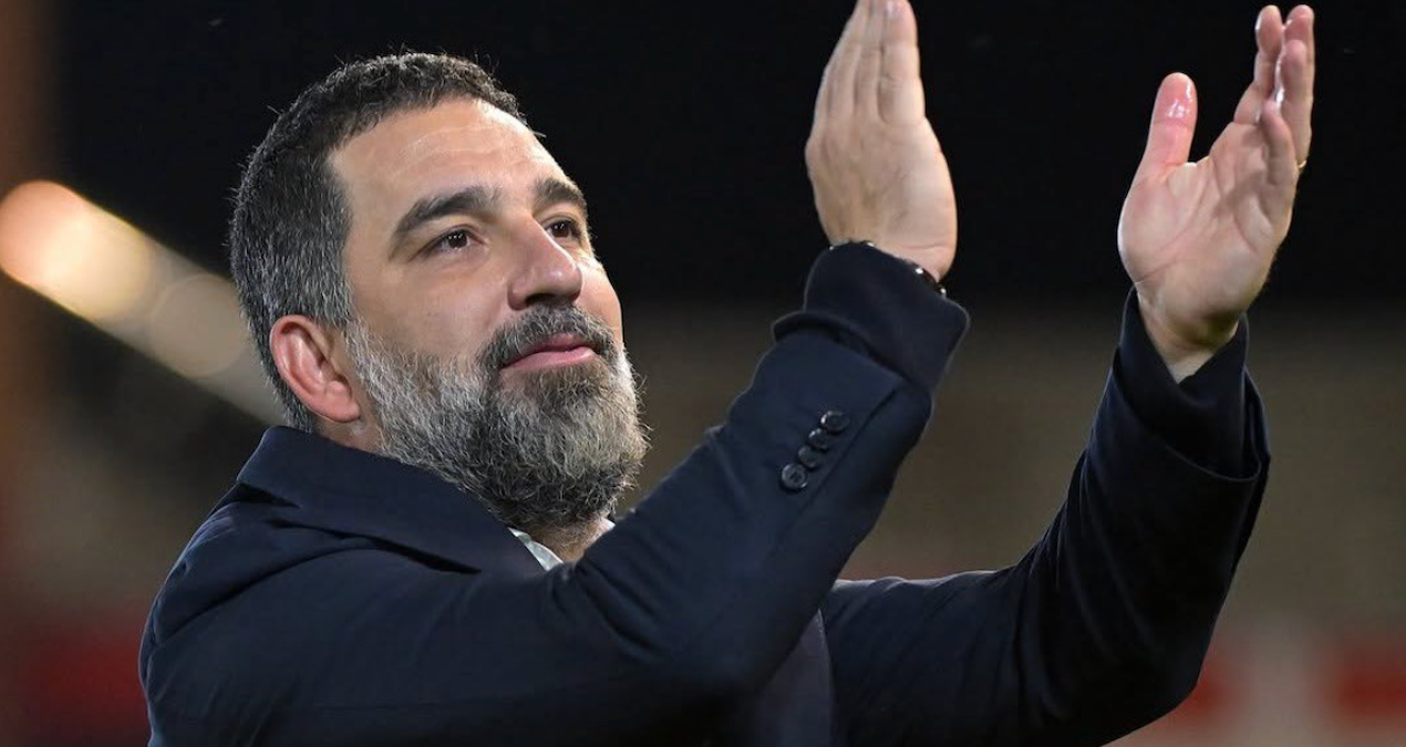 Arda Turan'ın Shakhtar Donetsk'i, Zorya Luhansk'ı mağlup ederek farkı 6'ya çıkardı