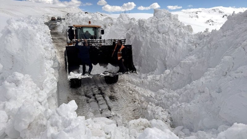 Ardahan-Ardanuç Yolu, Kar Temizliğiyle Yeniden Ulaşım Açıyor