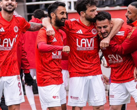 Batman Petrolspor, 24 yıl aradan sonra 1. Lig’e yükseldi