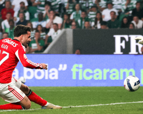 Benfica, Sporting karşısında son dakika golüyle zafer kazandı