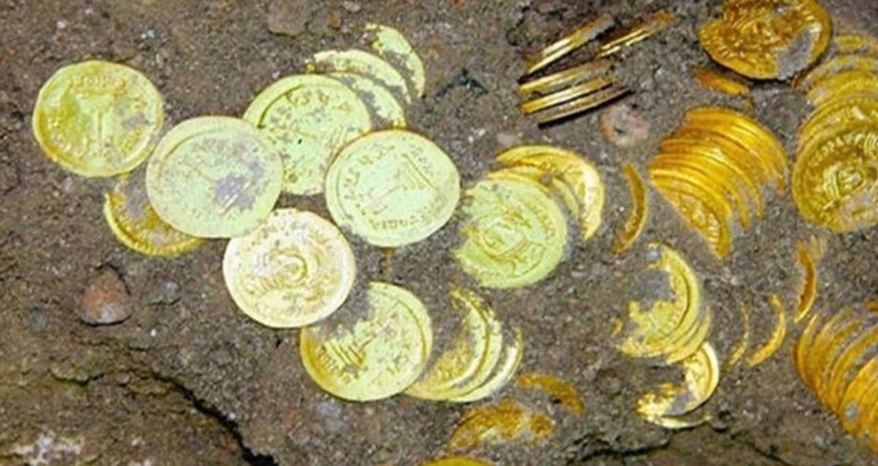 Çekya Ormanında Bulunan Hazine, Osmanlı Döneminden Altınlar İçeriyor