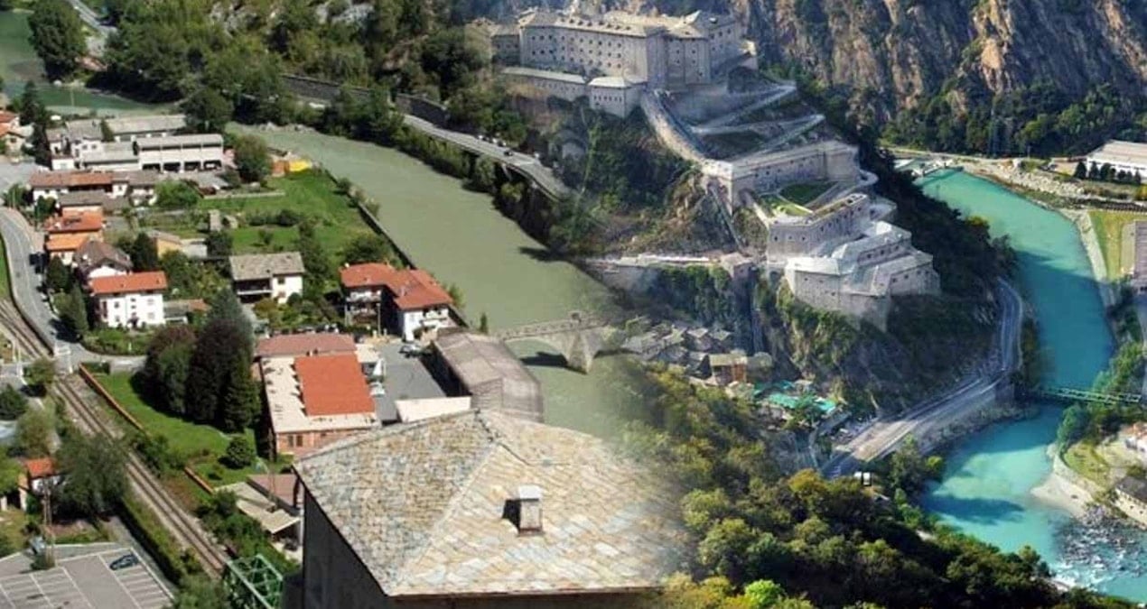 Çocuk sahibi olmak isteyen kadınlar, İtalya'nın Bard köyünde ritüel gerçekleştiriyor