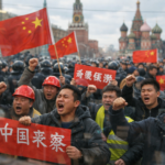 Rusya'daki Ücret Krizi Çinli İşçileri Sokağa Döktü: Uluslararası Gerilim Büyüyor