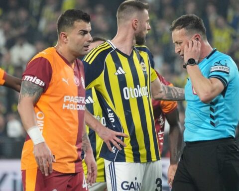 Derbideki hakem ataması, Galatasaray ve Fenerbahçe arasında tartışma yarattı