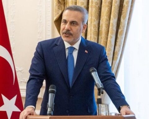 Dışişleri Bakanı Fidan, İran ve Pakistanlı Mevkidaşlarıyla Görüşmeler Gerçekleştirdi