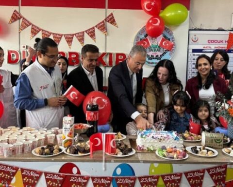 Diyarbakır'da Tedavi Gören Çocuklar İçin 23 Nisan Bayram Etkinliği Düzenlendi