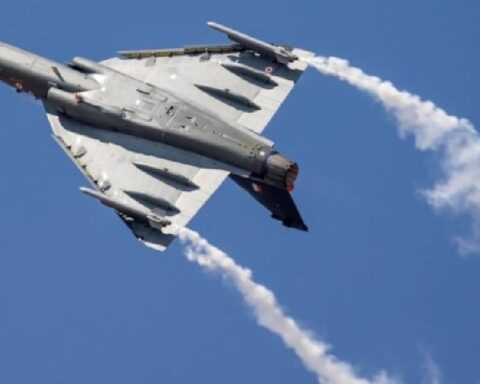 Dünyanın En Büyük Uçak Deposunda Tek Seferde 4 Bin Uçak Havalanabiliyor