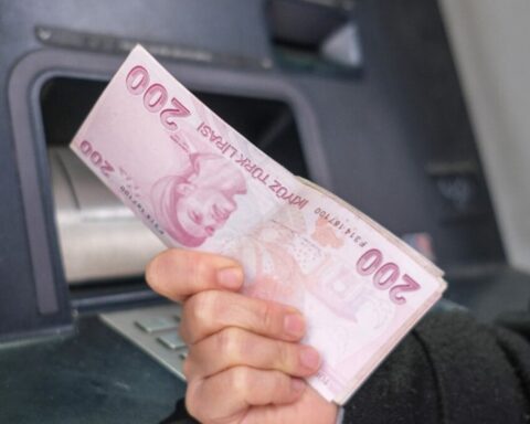 Emekli promosyonları güncellendi: Bankaların yeni paketleri dikkat çekiyor