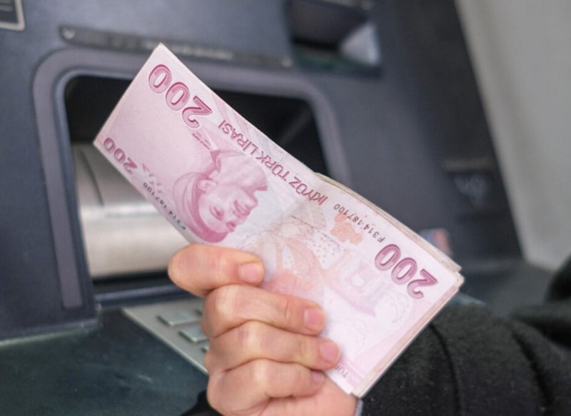 Emeklilere Nisan'da Yenilenen Banka Promosyonlarıyla Rekabet Arttı