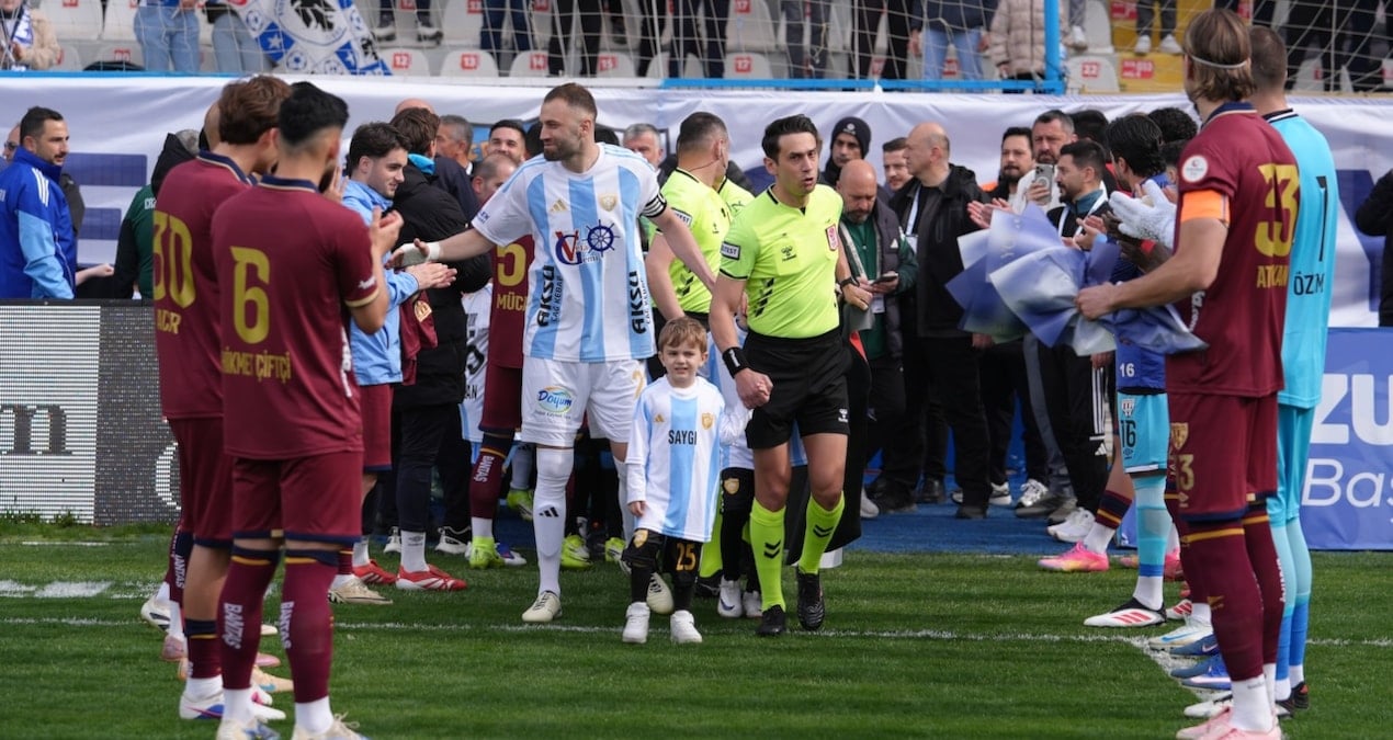 Erzurumspor ve Bandırmaspor'dan centilmenlik örneği derbi öncesi dikkat çekti