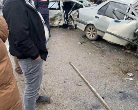 Eskişehir-Ankara yolunda yaşanan trafik kazasında 4 kişi yaşamını yitirdi, 2 kişi yaralandı