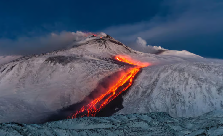 Etna'nın Derinliklerindeki Kadim Magmanın Sırrı Gün Yüzüne Çıktı