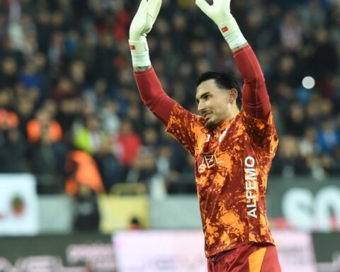 Galatasaray, Uğurcan Çakır için yeni bir maaş teklifi hazırlıyor