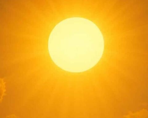 Güneş’teki İki Büyük Patlama, Dünya Üzerindeki Radyo İletişimini Etkiledi