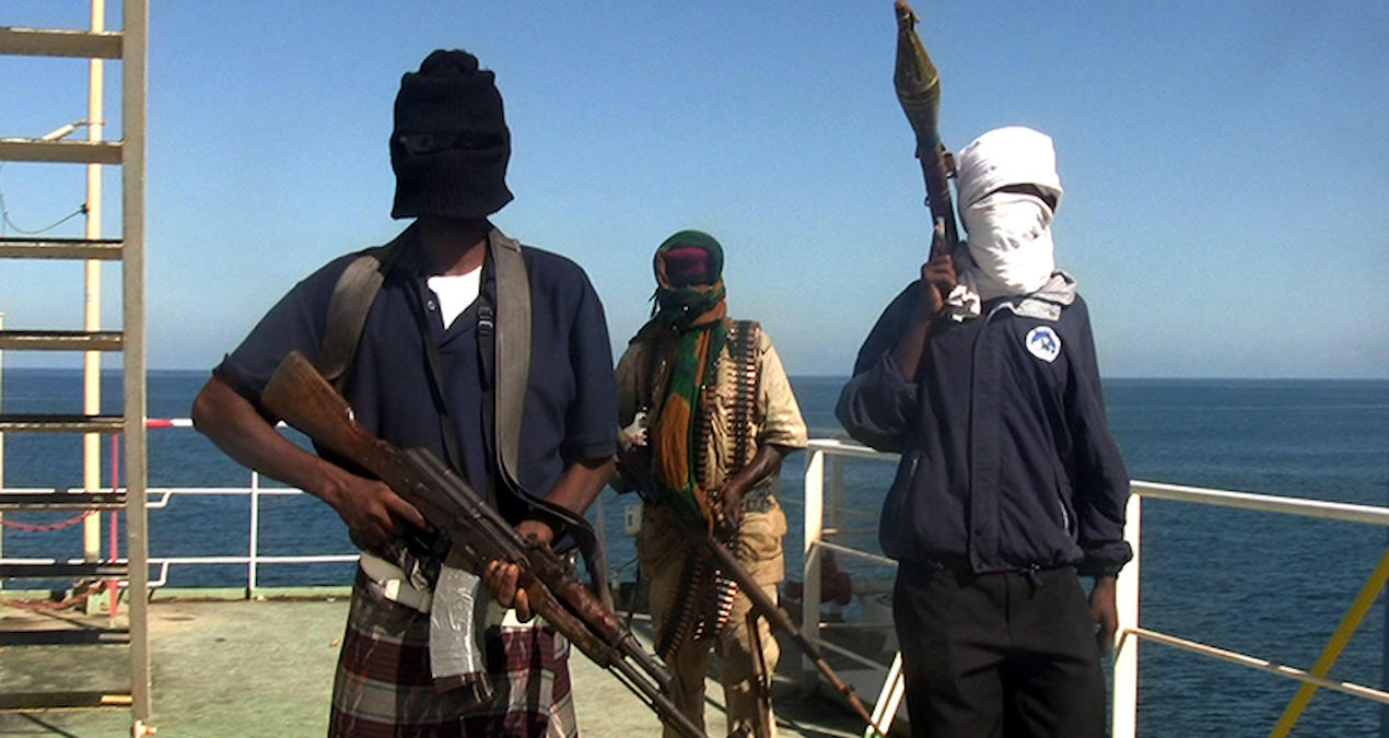Hürmüz Boğazı Krizi, Somali Kıyılarında Yeniden Korsanlık Tehdidi Oluşturuyor