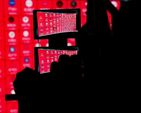 Hürmüz Boğazı'ndaki Gerilim Piyasalarda Endişe Yaratıyor