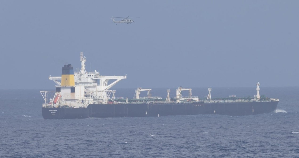 Hürmüz Boğazı'ndan ayrılan Türk gemileri sayısı üçe yükseldi