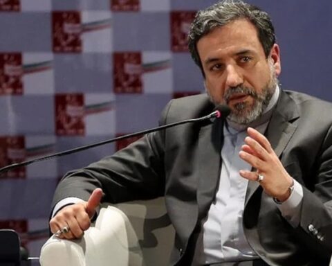 İran: ABD'nin Tehditleri Diplomatik Süreci Olumsuz Etkiliyor