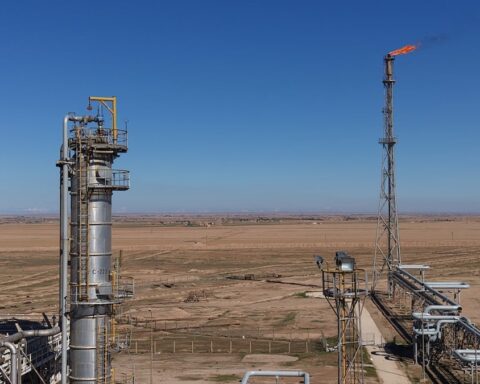 İran Petrol Üretimini Kısıtlama Riskiyle Karşı Karşıya kaldı