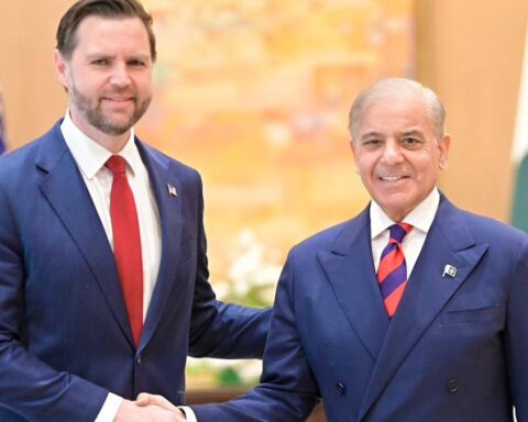 İran ve ABD Barış Görüşmeleri 28 Ekim'de Pakistan'da Başlıyor